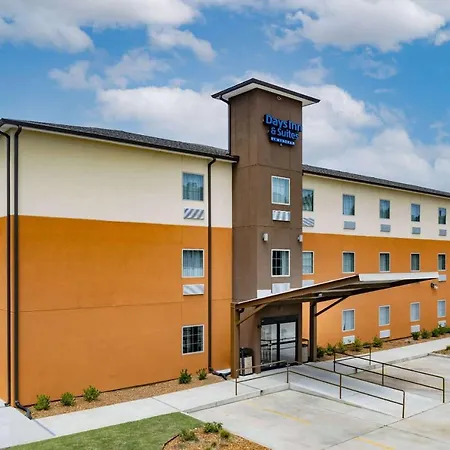 Days Inn & Suites By Wyndham Horn Lake - Memphis Graceland